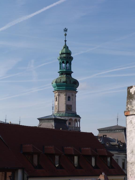 Luna City Apartman Appartement Sopron Buitenkant foto