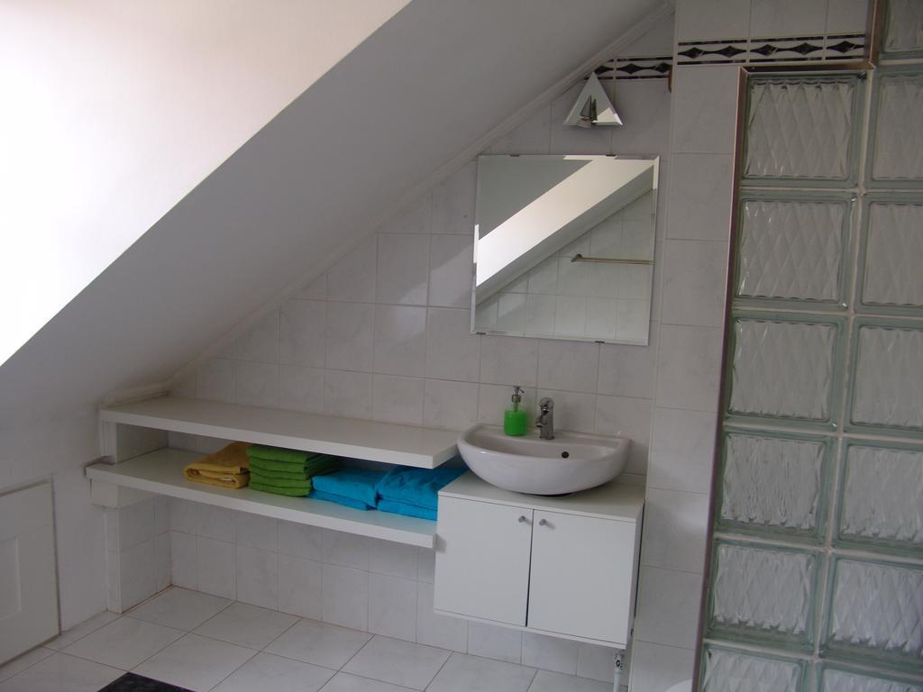 Luna City Apartman Appartement Sopron Buitenkant foto