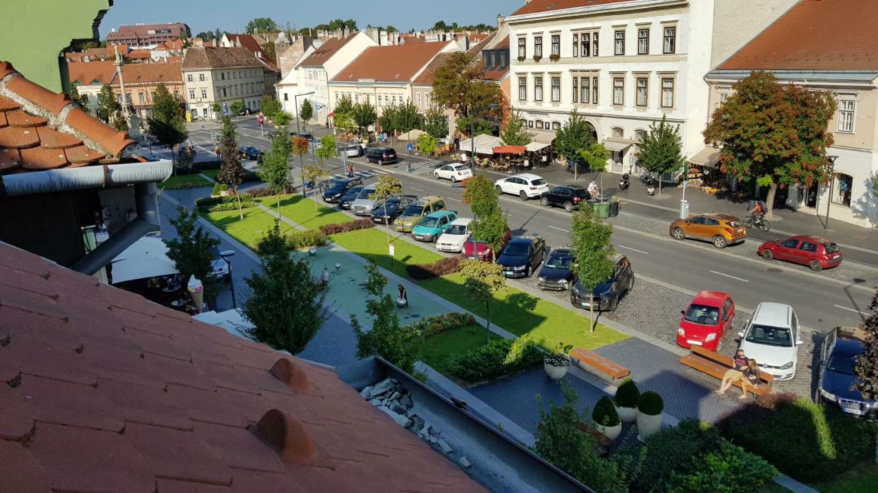 Luna City Apartman Appartement Sopron Buitenkant foto